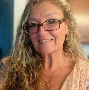 Meet your Posher, Christel